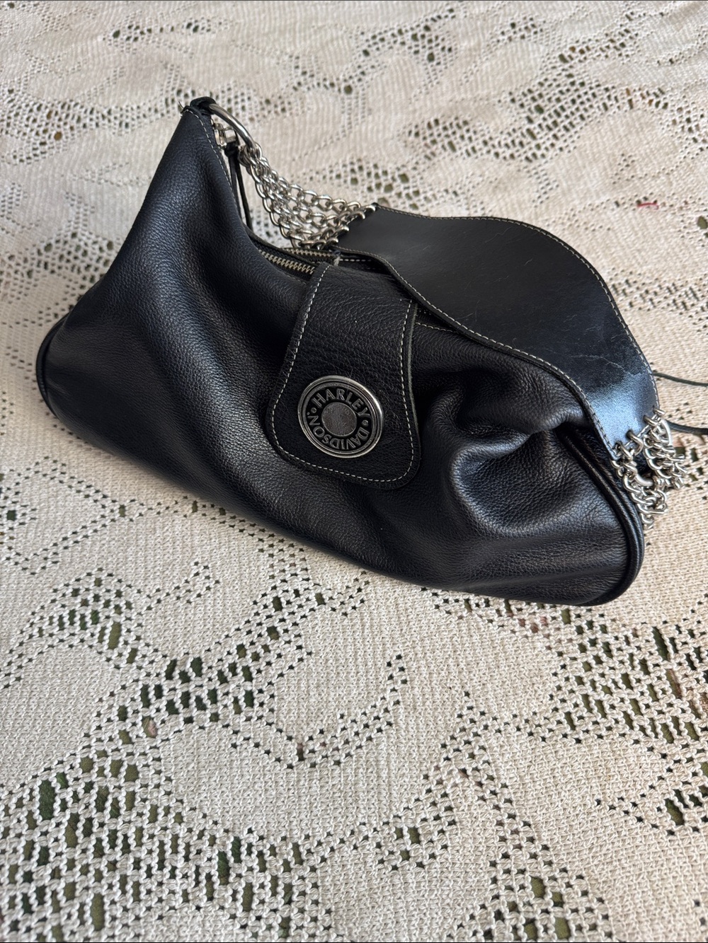 Harley-Davidson Black Leather Shoulder Bag with Silver Chain Strap